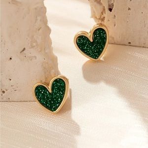 NEW Mini Delicate Heart Shaped Stud Earrings Zinc Alloy Golden Bordered Jewlery